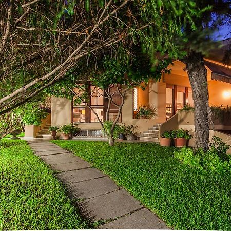 La Tuia E Il Tasso Bed & Breakfast กาญารี ภายนอก รูปภาพ